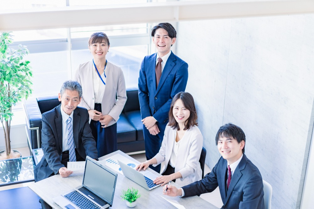 5人の社員